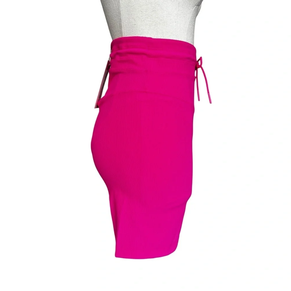 NWT Lorna Jane Flaunt it Rib Bike Short in Babin Pink Small - Picture 6 of 10